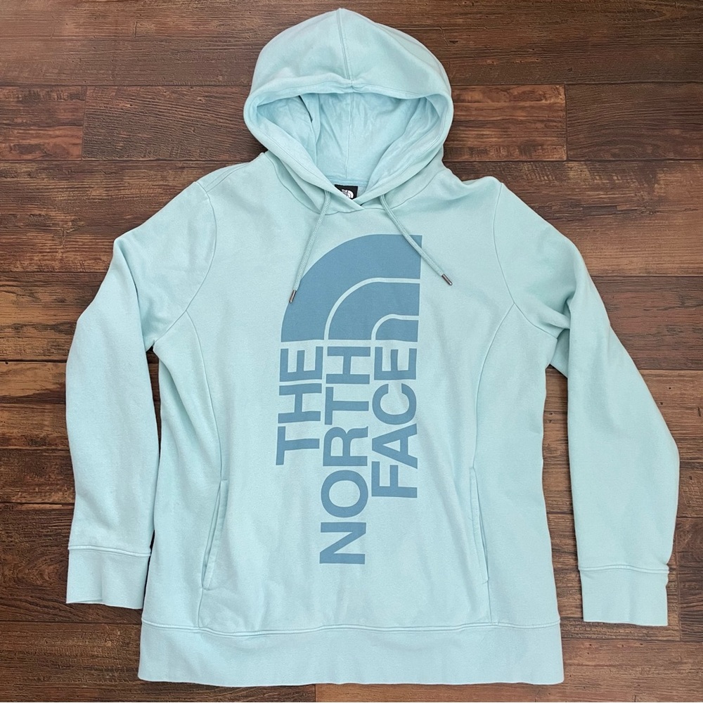 Women’s The North Face Pull Over Sweat Sweater. Size XL. Light Blue.